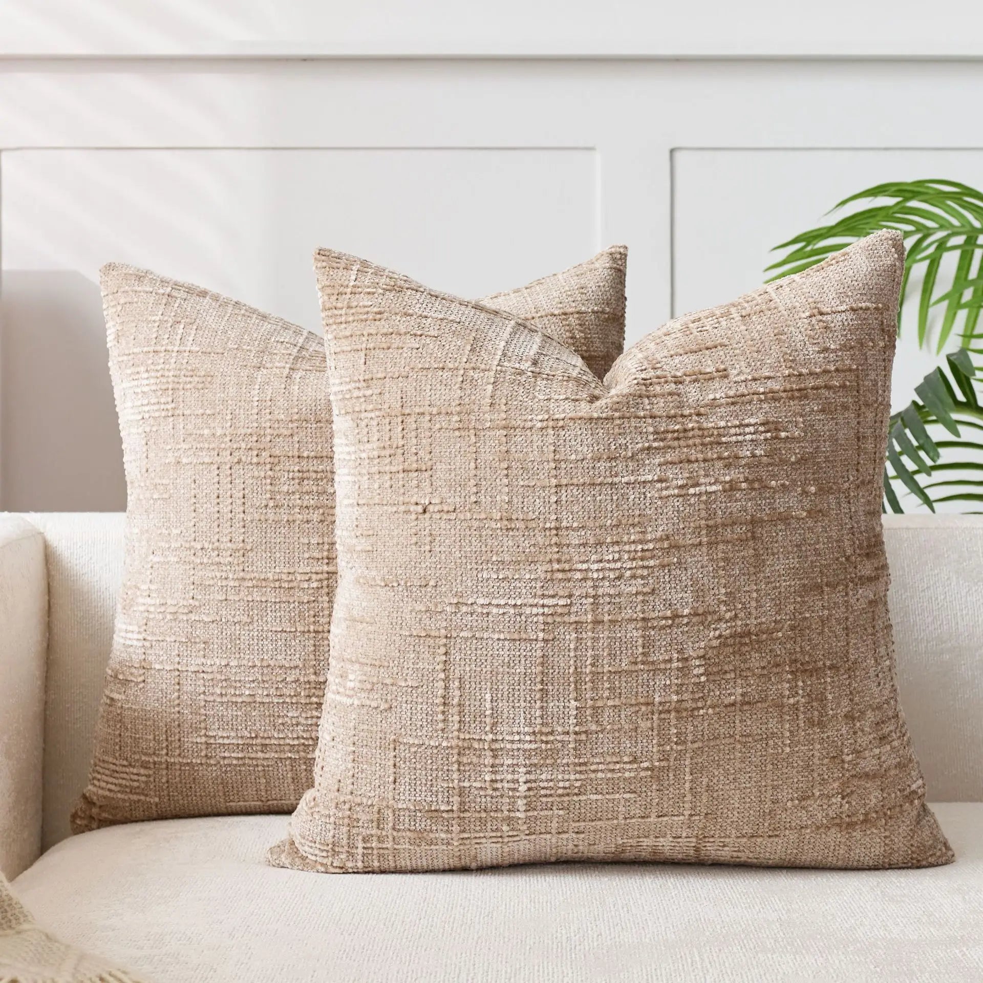 Housse de Coussin Chenille avec Structure en Bambou pour un Intérieur Luxueux et Chaleureux