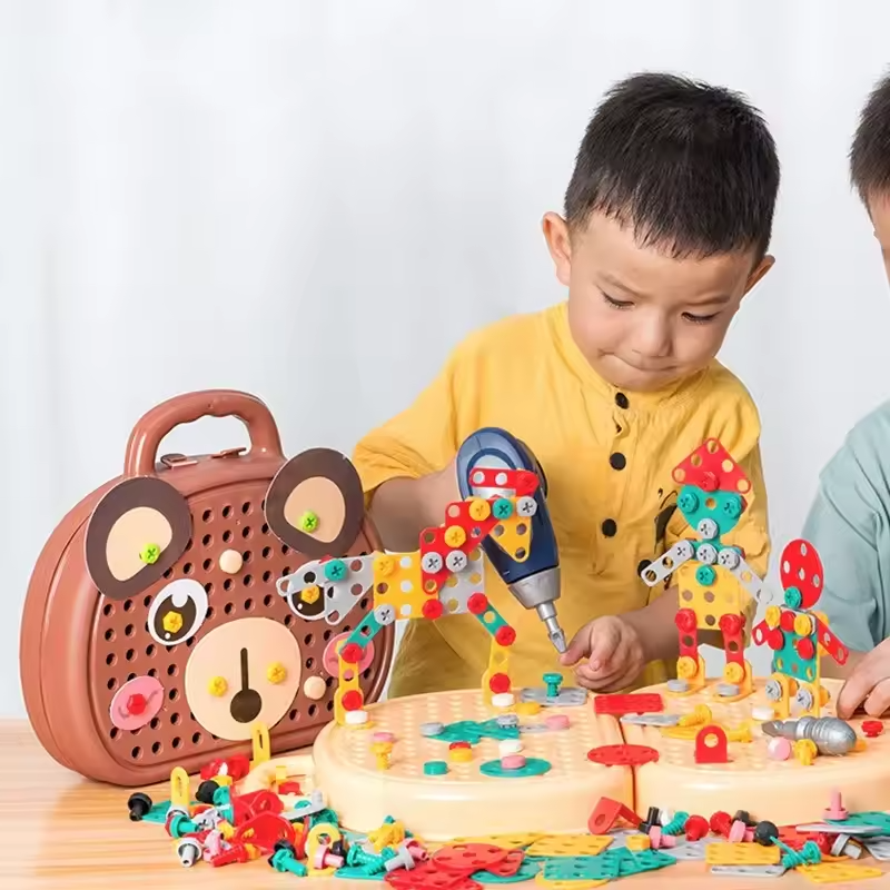 Jeu de construction éducatif avec perceuse incluse