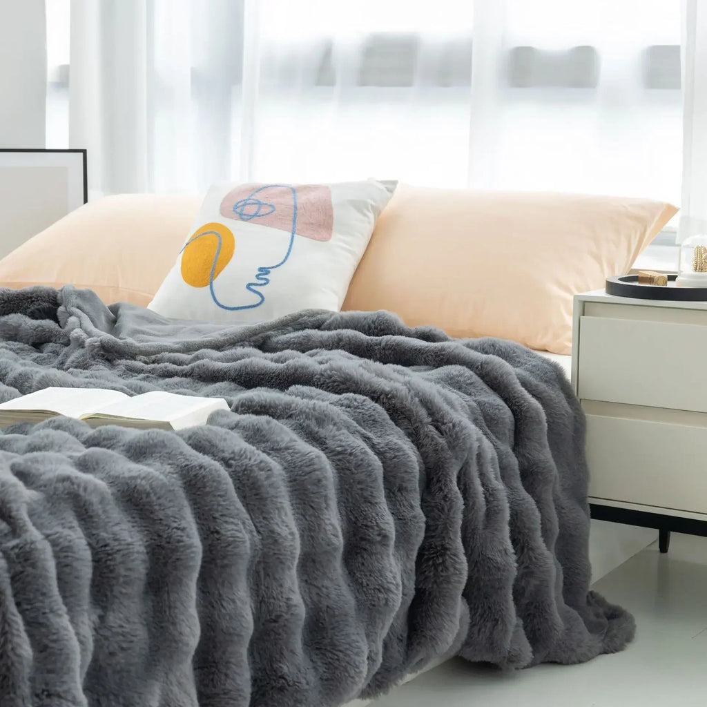 FurLuxe | Couverture en fausse fourrure réversible