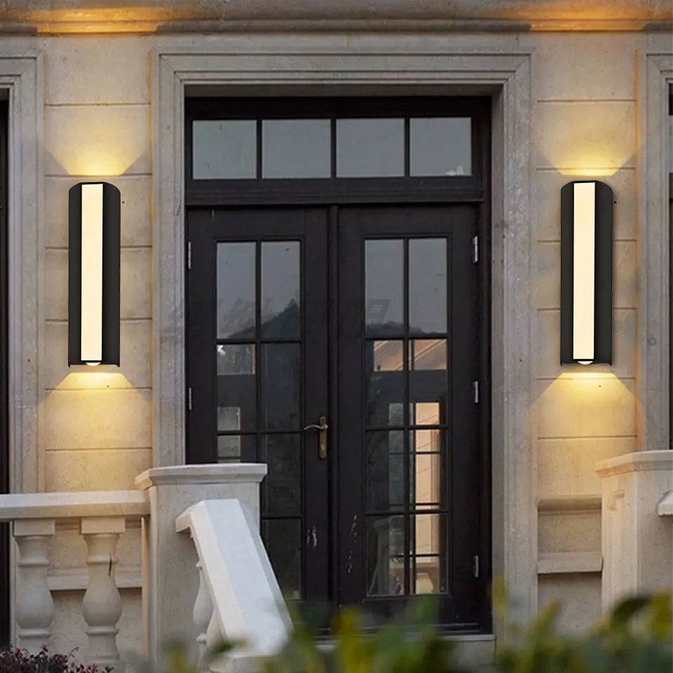 Applique LED étroite pour l'extérieur