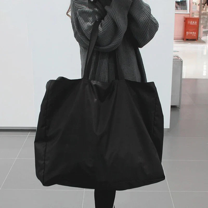 Sac de voyage imperméable Voyanella | Pliable & Léger | Grande capacité | Weekender en nylon pour femmes | Disponible en 4 tailles