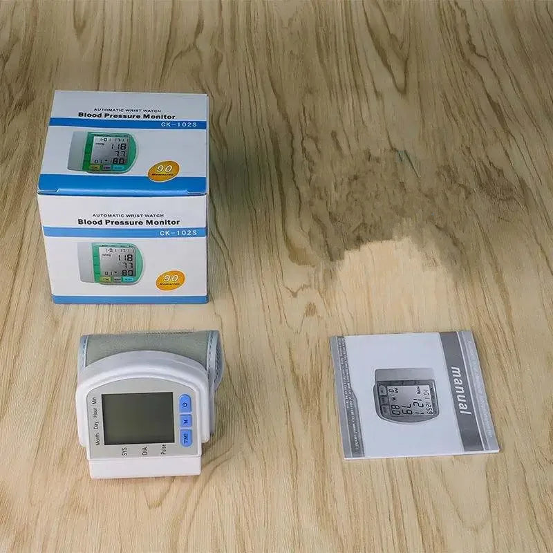 Tensiomètre numérique au poignet avec écran LCD – PulseTrack