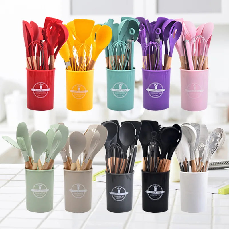 Set d'ustensiles de cuisine en silicone Culinora | Résistant à la chaleur jusqu'à 230 °C | 12 pièces avec poignées en bois | Fouet, spatule, pince et plus