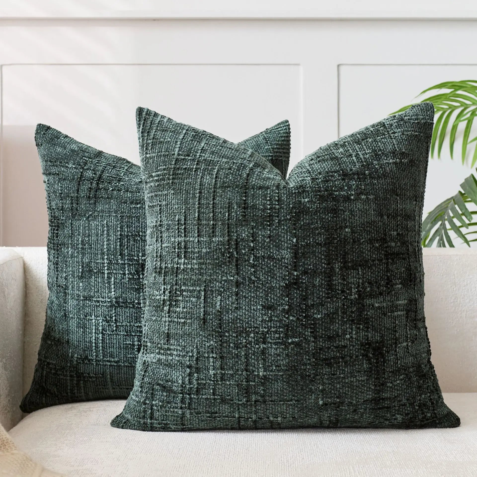 Housse de Coussin Chenille avec Structure en Bambou pour un Intérieur Luxueux et Chaleureux