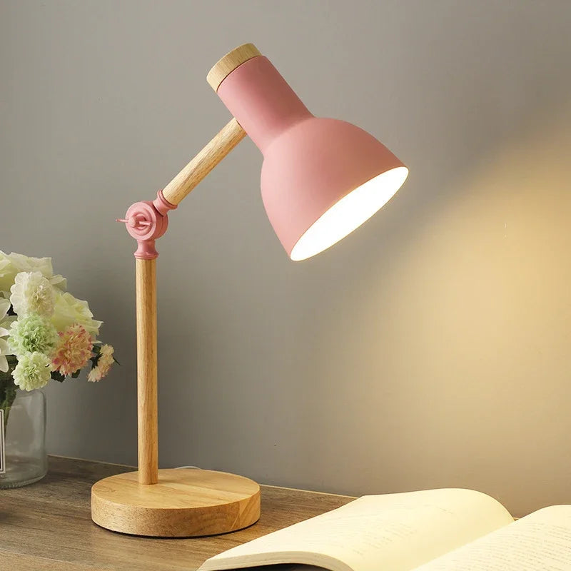 Lampe de table en bois teinté Sandsberg
