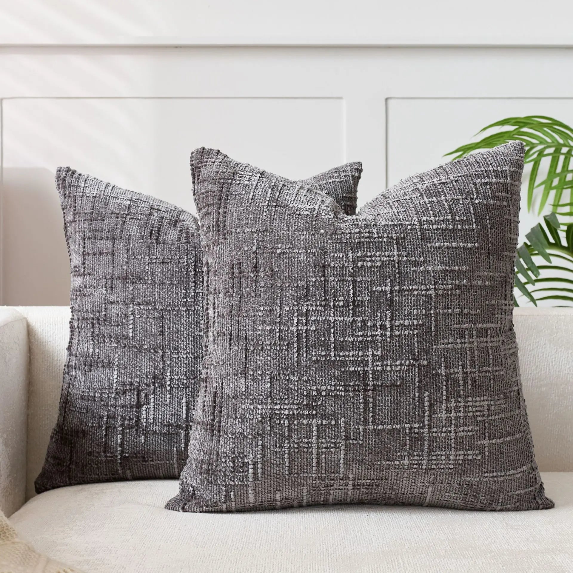 Housse de Coussin Chenille avec Structure en Bambou pour un Intérieur Luxueux et Chaleureux