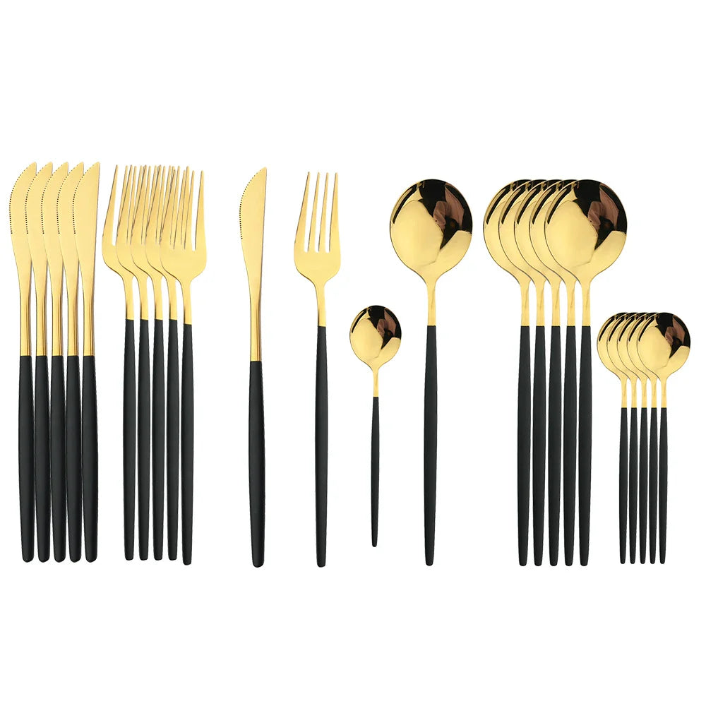 Ensemble de Couverts en Or Luxe - Pour une Mise en Table Élégante