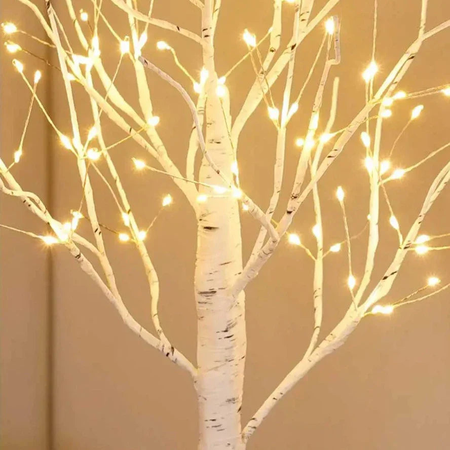 Arbre Éclairé Ambiance - Pour une Atmosphère Chaleureuse et Conviviale