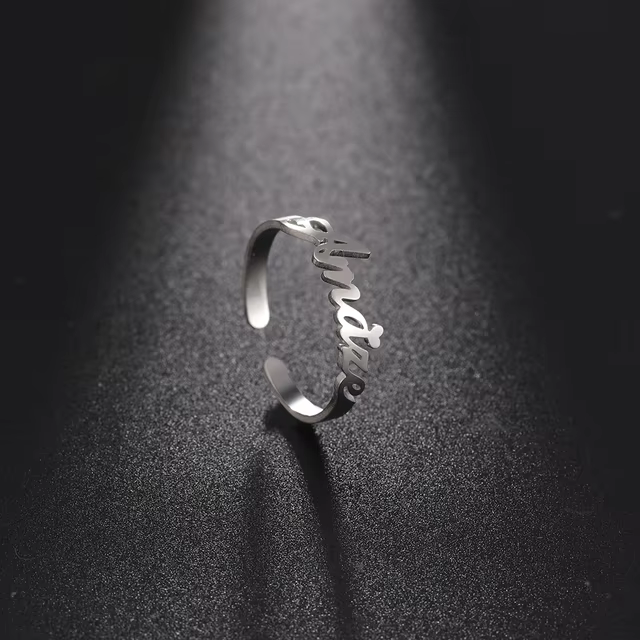 Bague Personnalisée avec 1 à 4 Noms Gravés