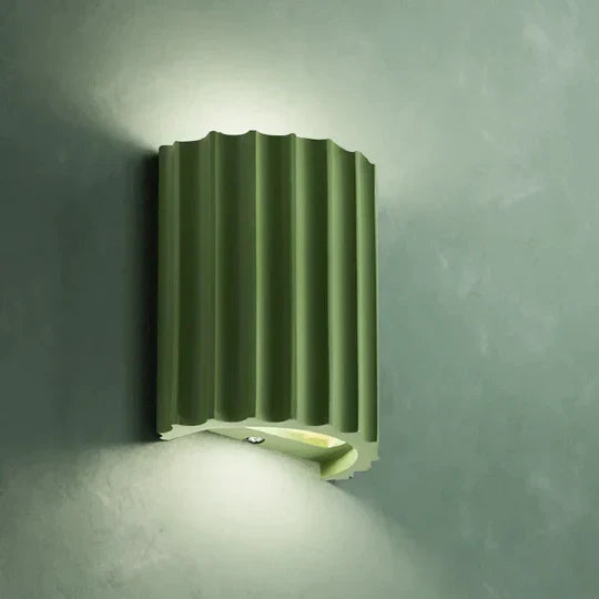 Applique Murale Moderne Striée - Élégante et Fonctionnelle