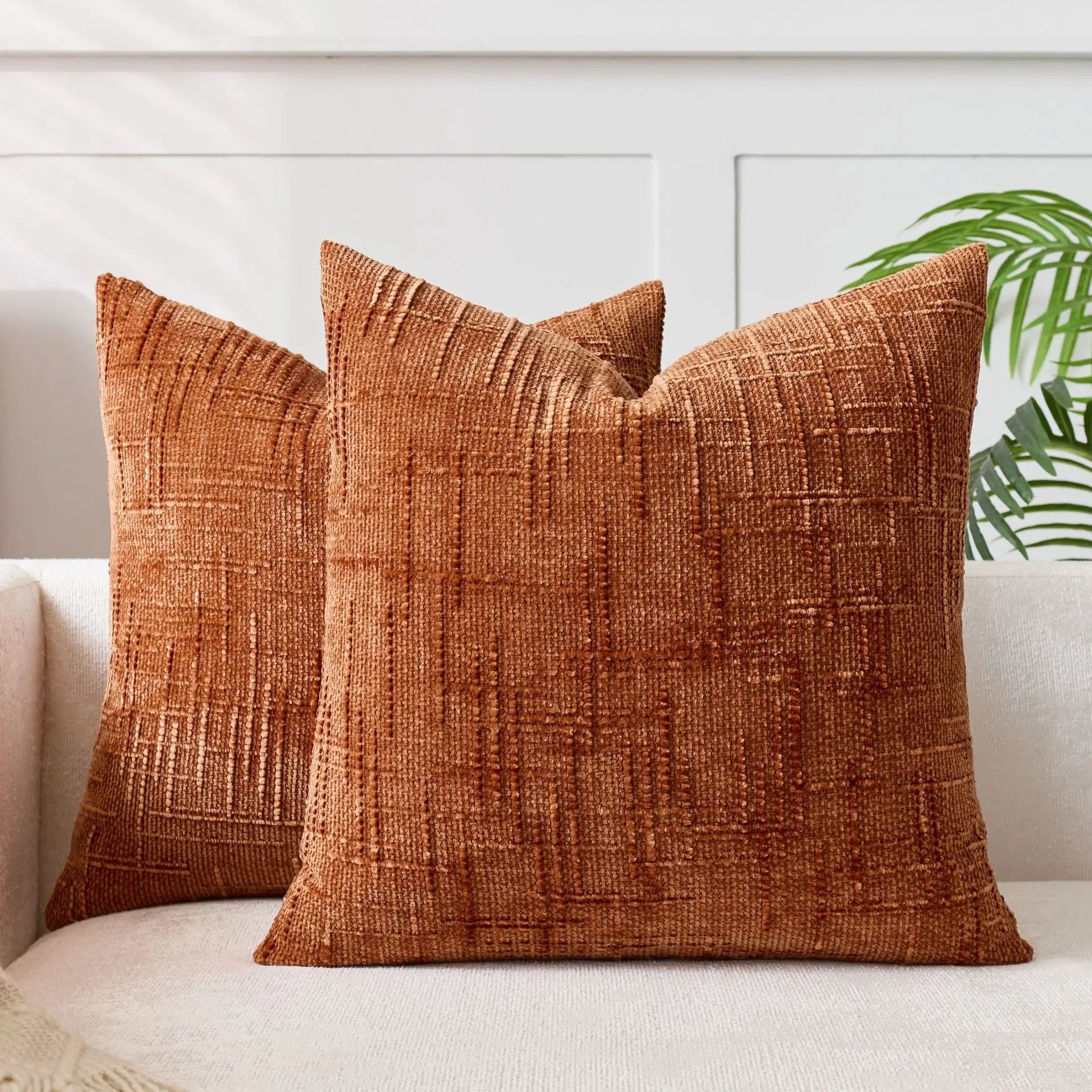 Housse de Coussin Chenille avec Structure en Bambou pour un Intérieur Luxueux et Chaleureux