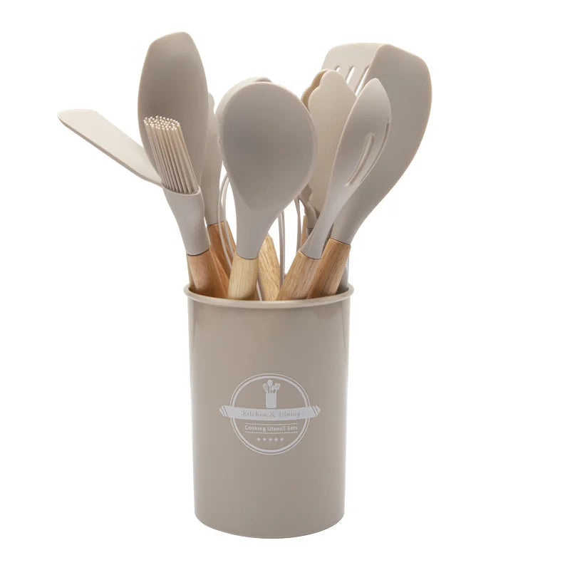 Set d'ustensiles de cuisine en silicone Culinora | Résistant à la chaleur jusqu'à 230 °C | 12 pièces avec poignées en bois | Fouet, spatule, pince et plus