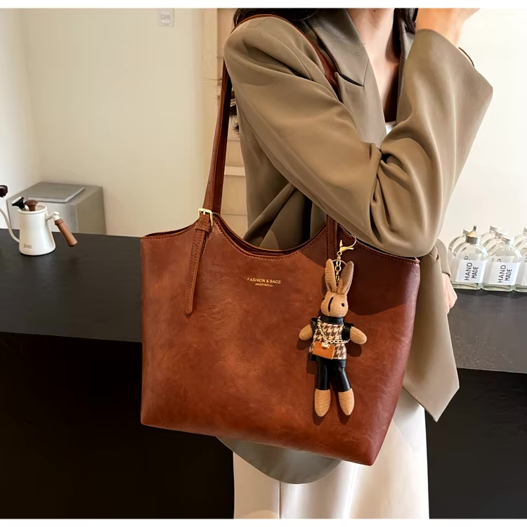 Sac fourre-tout femme spacieux avec doubles poignées