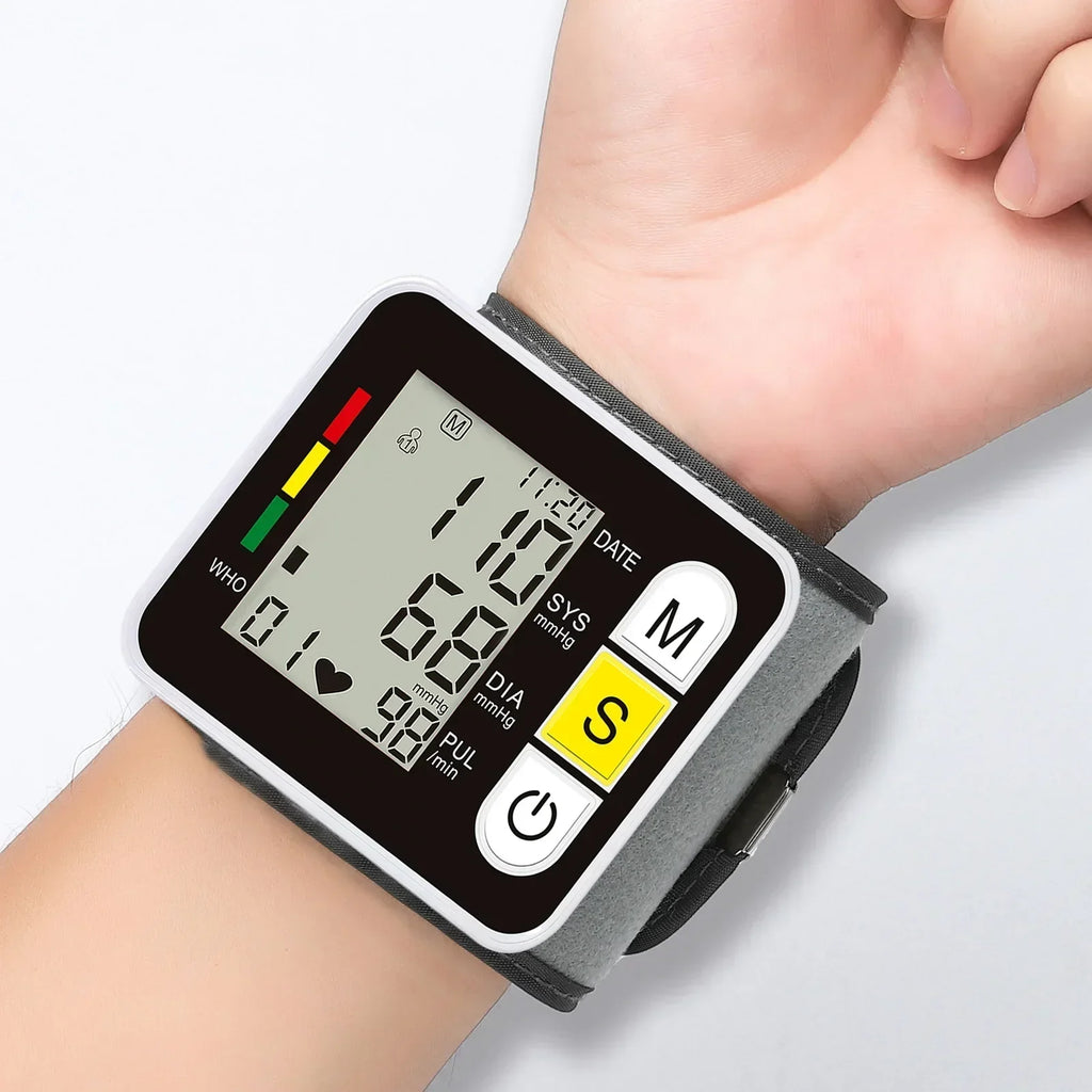 Tensiomètre numérique au poignet avec écran LCD – PulseTrack