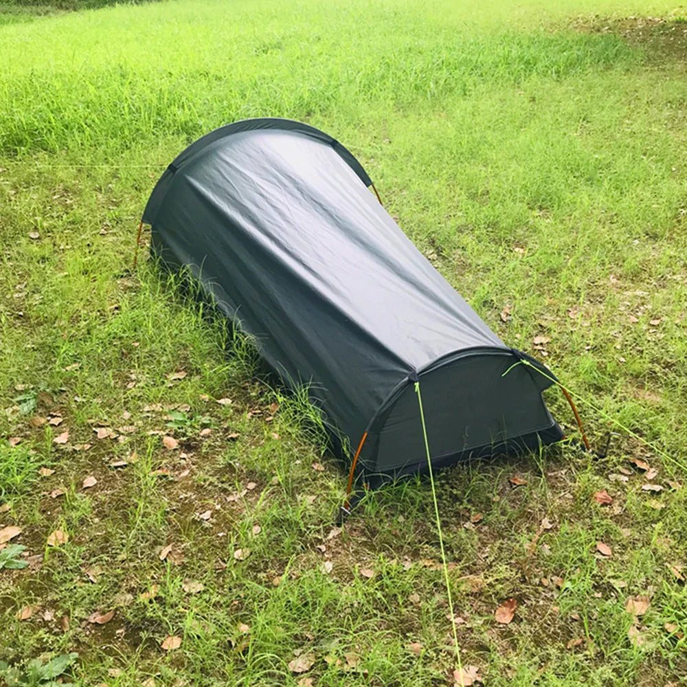 Skanto | Trekvento SoloShield Tente Ultralégère | Imperméable & Résistante au Vent | Avec Pôles en Aluminium & Sac de Rangement | Pour Randonnées, Voyages & Camping