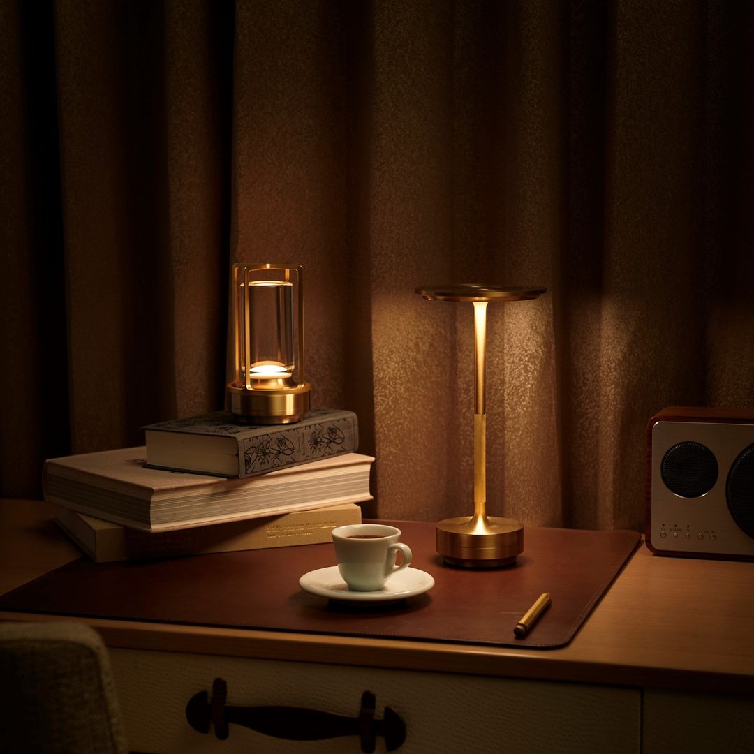 Lampe cylindrique en métal sans fil avec cristal