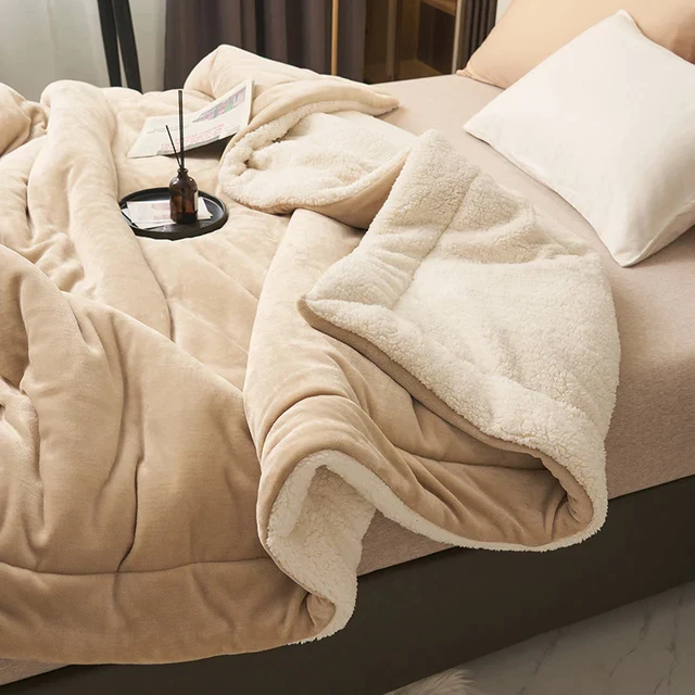 SNUGAURA – Couverture en polaire luxueuse et chaude