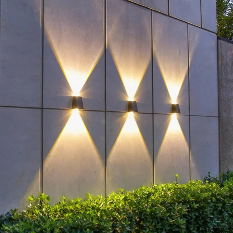 Lampe Murale Solaire | Sans Fil & Automatique | IP65 Résistante aux Intempéries | LumaRay Solaire