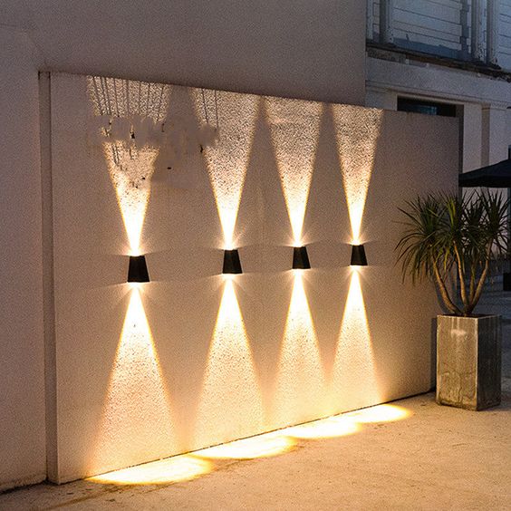 Lampe Murale Solaire | Sans Fil & Automatique | IP65 Résistante aux Intempéries | LumaRay Solaire