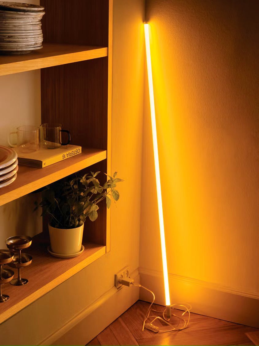 Lampe sur pied | Lampe néon en tube | Placement flexible | NeonArc