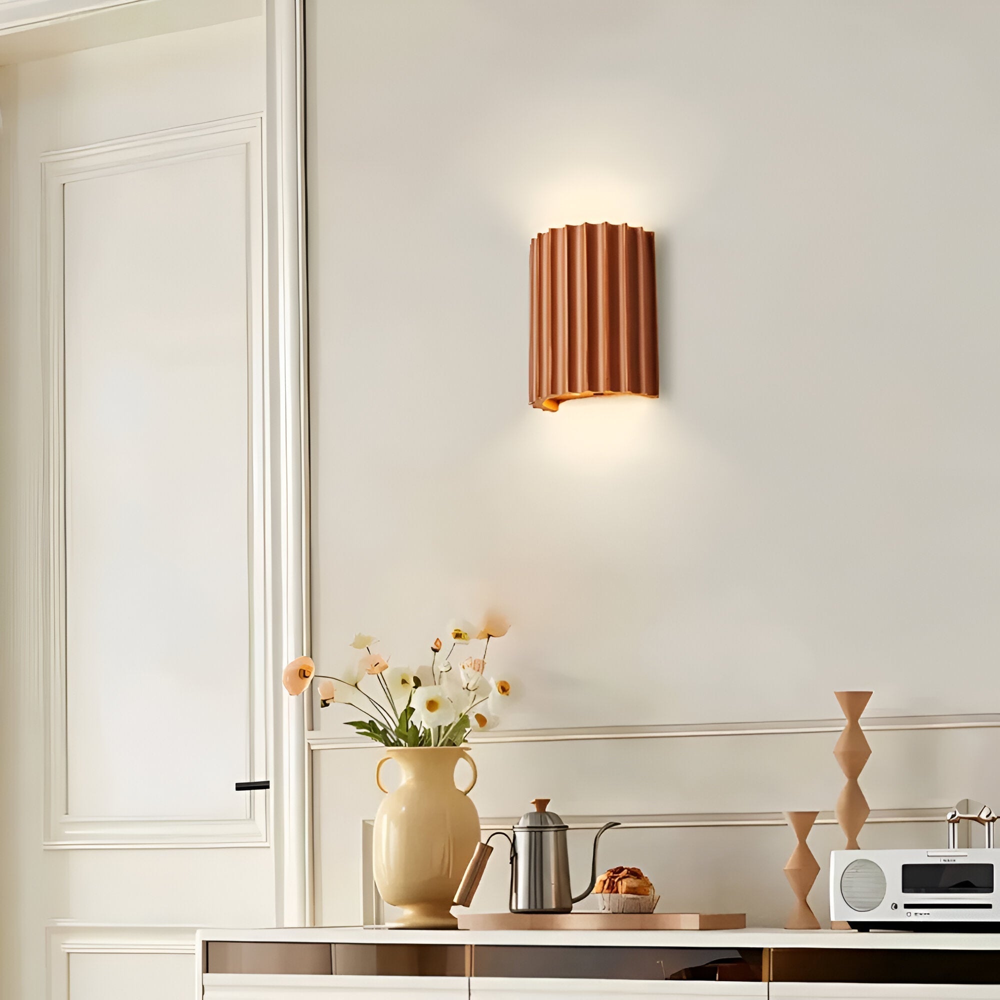 Stravon – Applique LED Rayée en Résine avec Design Nordique Moderne
