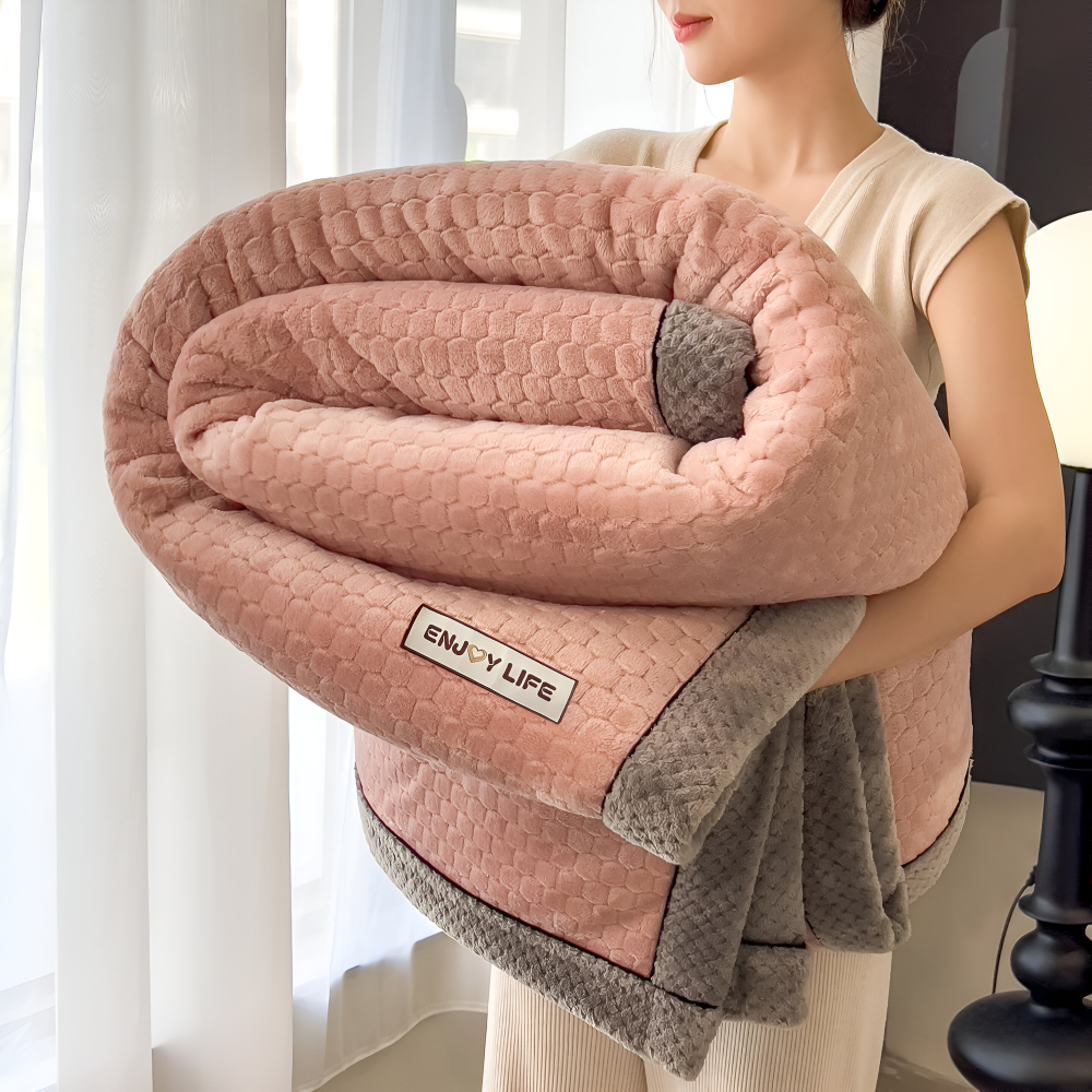 VelouraPatch – Couverture en Velours Luxueux au Design Patchwork pour un Usage Toute l'Année