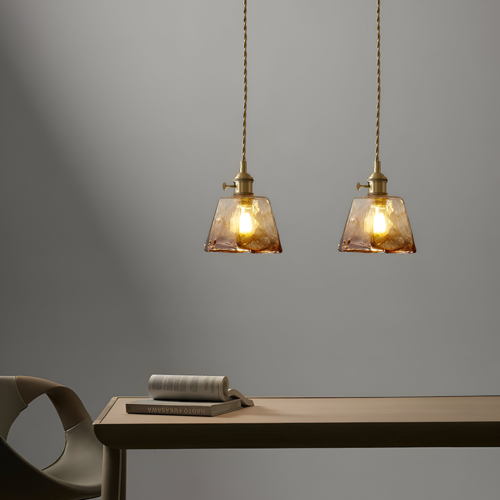 Lampe suspendue vintage en verre en laiton antique pour la table à manger