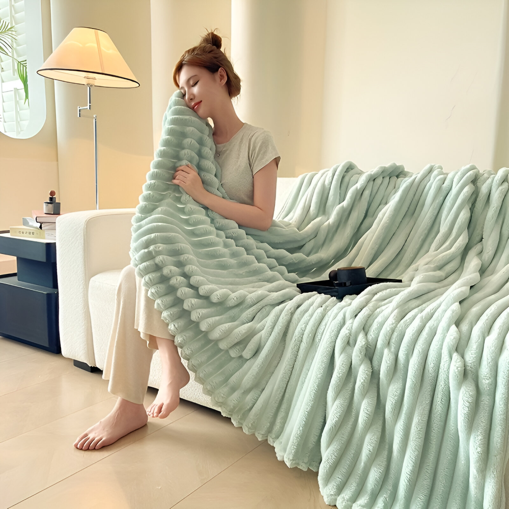 Plaid StripeEase – Couverture en Fleece Ultra-Douce avec Rayures Élastiques