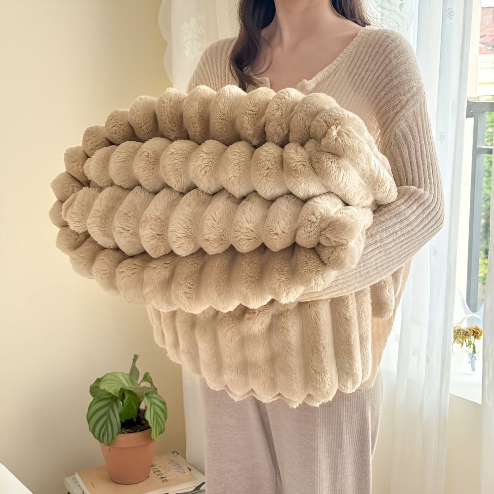 Plaid StripeEase – Couverture en Fleece Ultra-Douce avec Rayures Élastiques