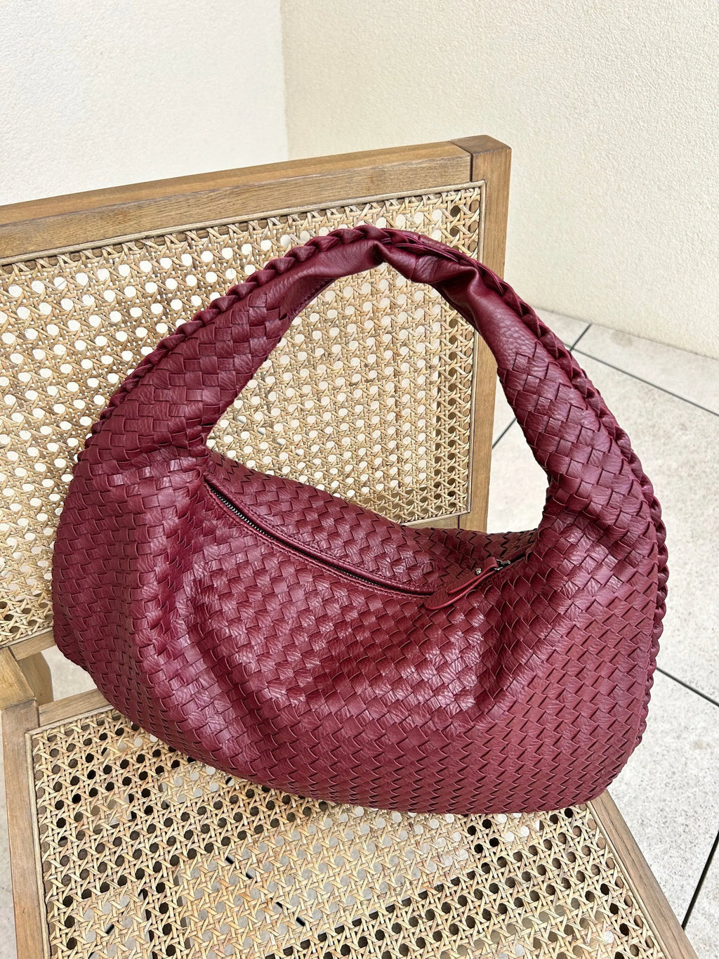Sac bandoulière | Sac hobo en cuir tressé | Fermeture éclair sécurisée | Aurelia