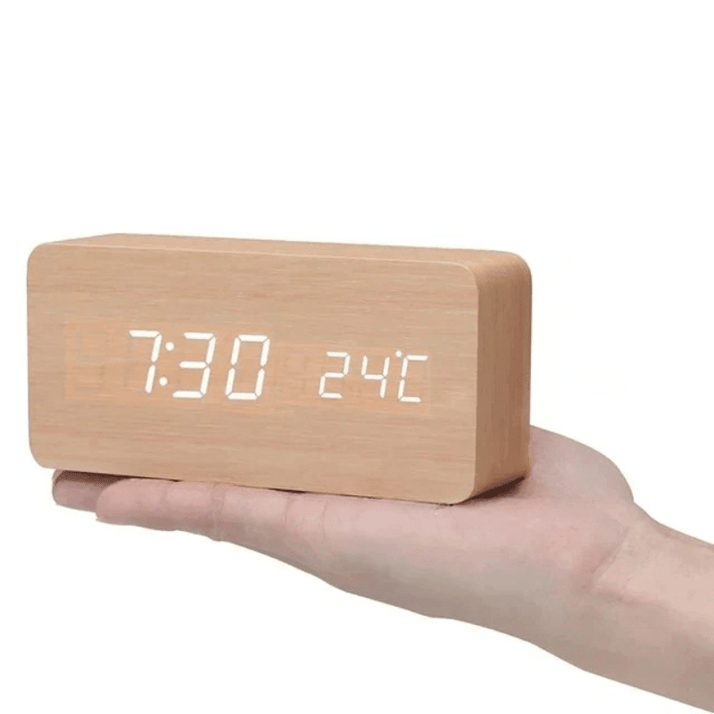 WOODSENSE – Montre en bois LED avec commande vocale pour une affichage du temps stylé