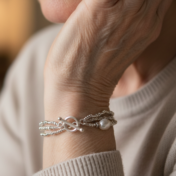 Beau bracelet en perles avec un style unique