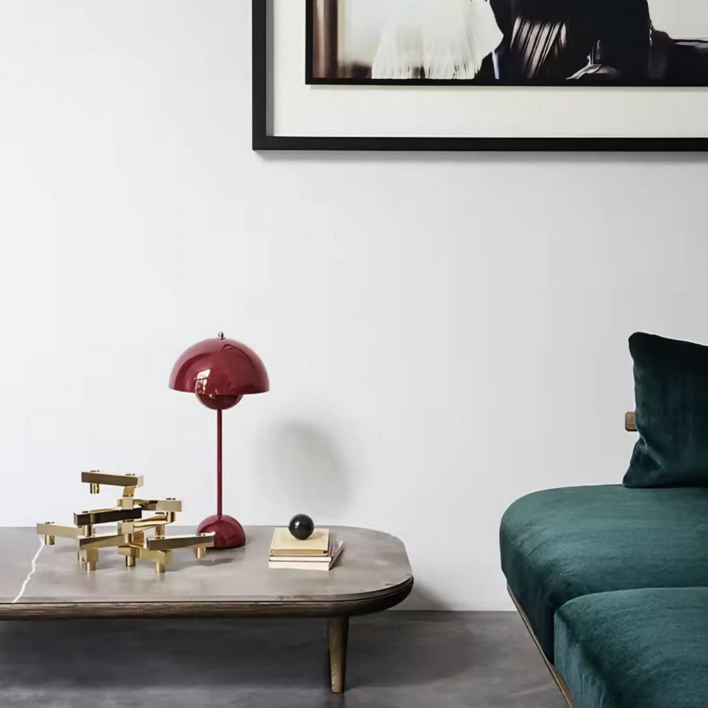 Lampe de table LED compacte