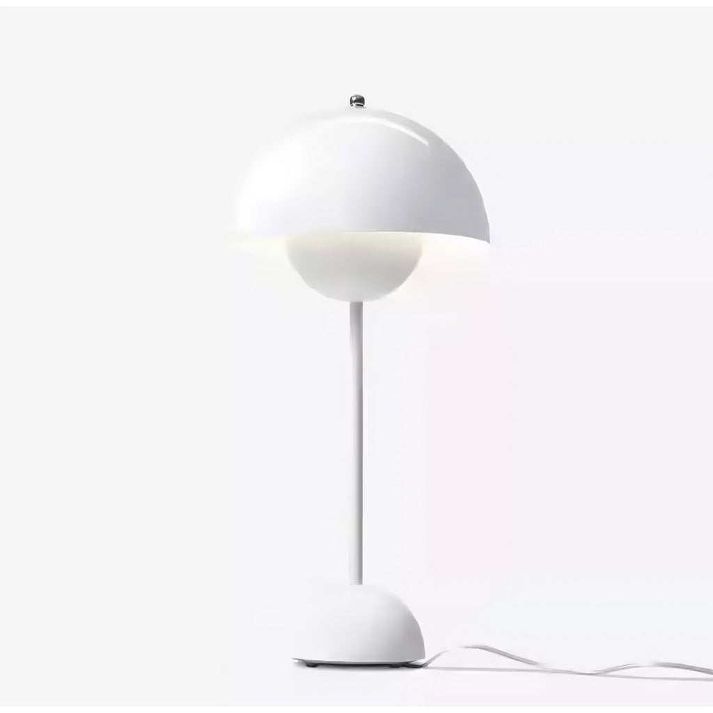 Lampe de table LED compacte