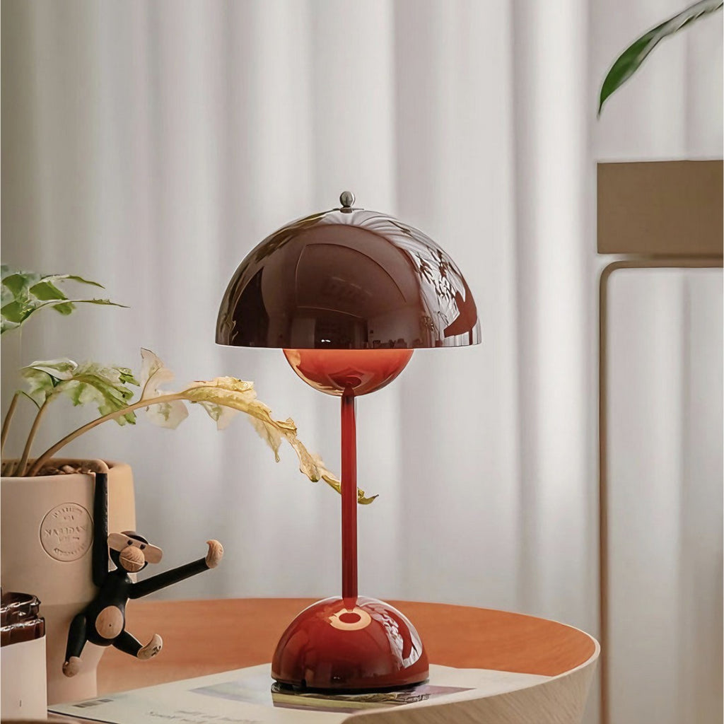 Lampe de table LED compacte
