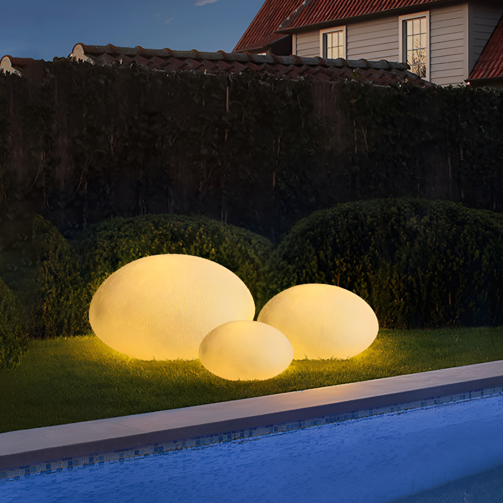 Boules Lumineuses LED Décoratives pour Jardin & Balcon – Lampes Extérieures Résistantes aux Intempéries