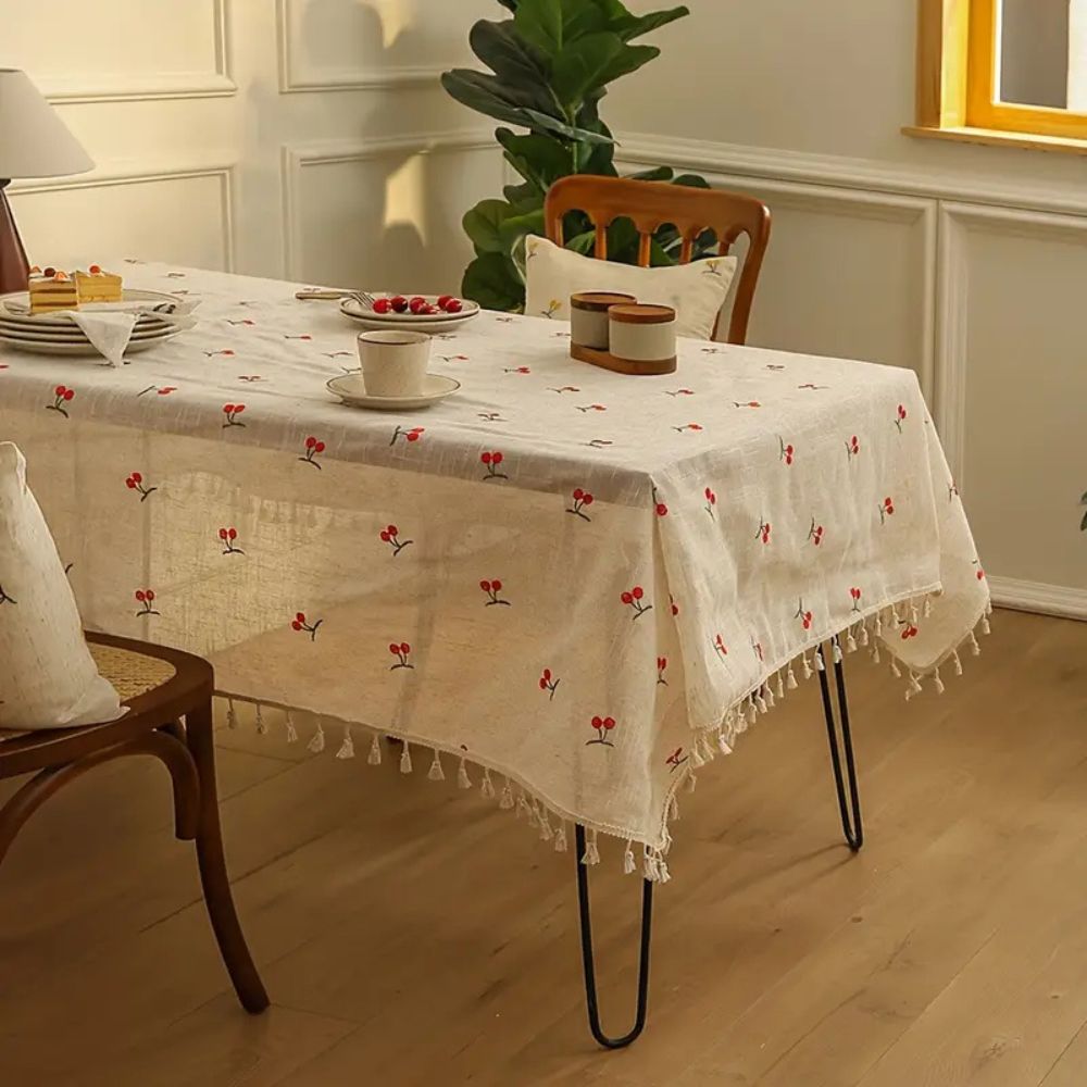 Nappe Vintage Cerise Rouge avec Franges