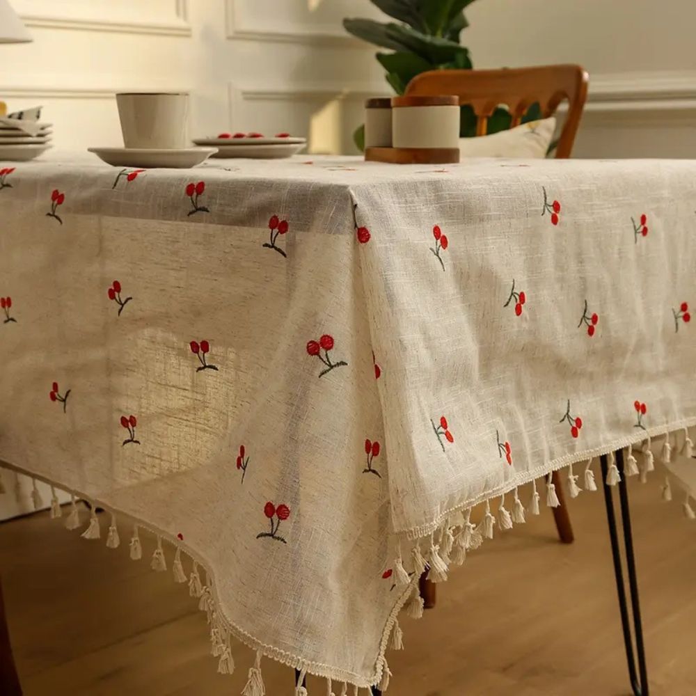 Nappe Vintage Cerise Rouge avec Franges