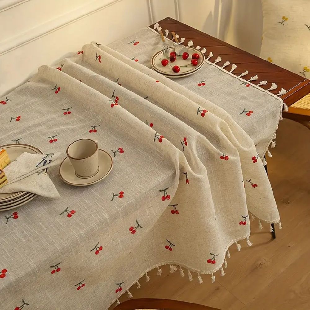 Nappe Vintage Cerise Rouge avec Franges