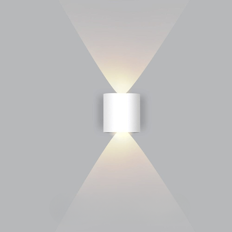 EXTERA - Applique murale LED d'extérieur conçue pour une durabilité à l'épreuve des intempéries et un éclairage extérieur moderne