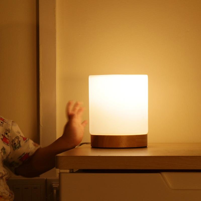 LumaTouch Mini – Élégante lampe de table en verre avec fonction tactile et éclairage à 360°