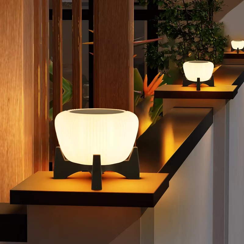Lampe solaire extérieure à poteau avec bol lumineux