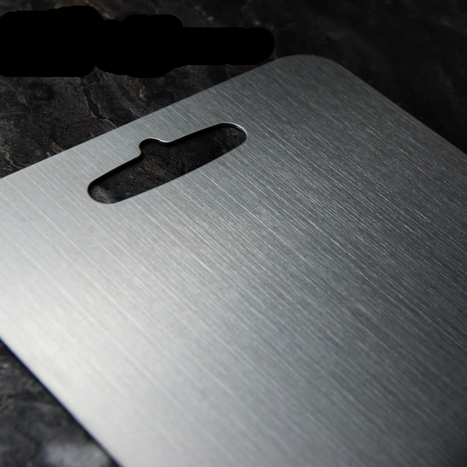 Planche à découper rectangulaire en acier inoxydable avec trou