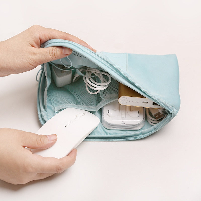 Organisateur de Voyage Compact Étanche pour Électroniques et Câbles