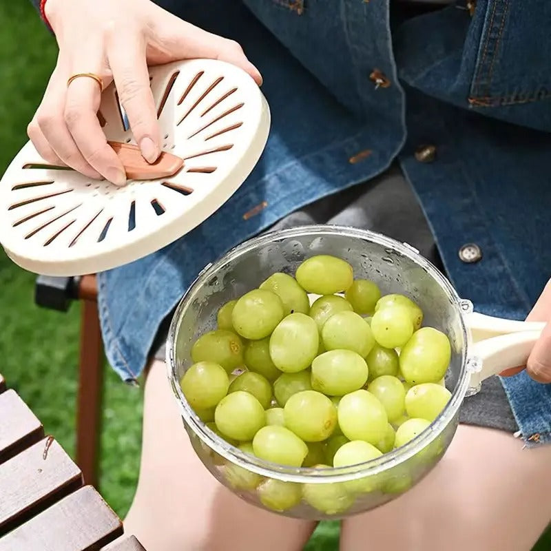 Essoreuse à salade avec couvercle et poignée | Laver, égoutter et conserver des fruits et légumes dans un seul récipient | Des feuilles croquantes restent fraîches | Blanc/Marron