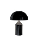 Lampe de table en métal iconique