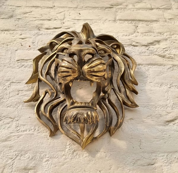 Tête de Lion en Métal Décoration Murale - Élégante et Robuste