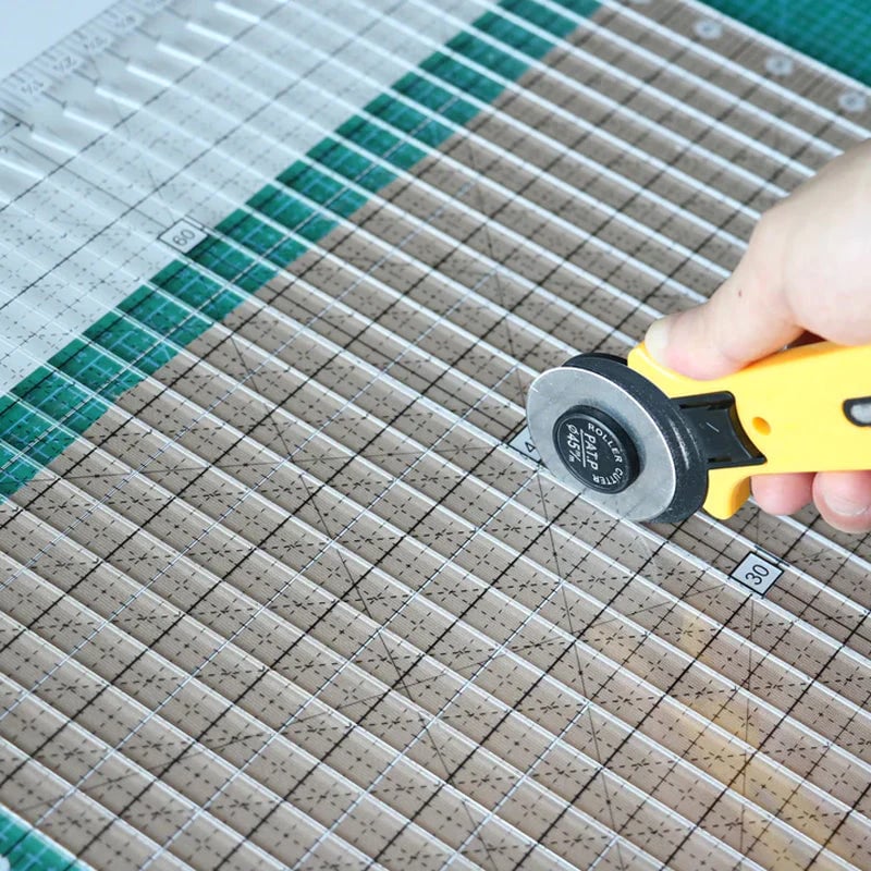 QuiltMate™ | Pour des découpes de tissu parfaites en un temps record !
