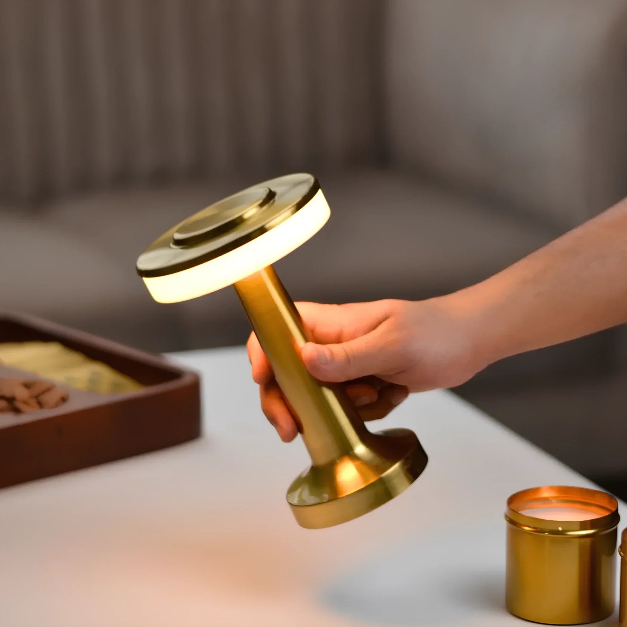 Lampe de table sans fil au style rétro - LumiBar