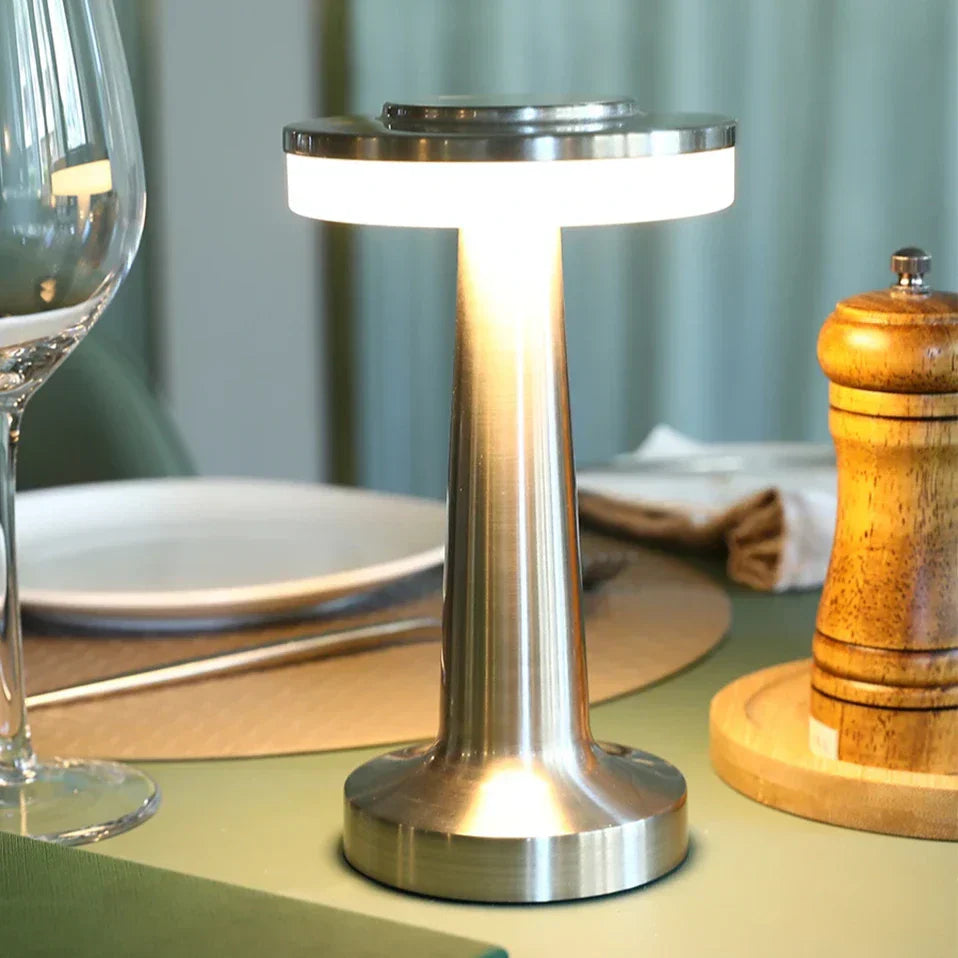 Lampe de table sans fil au style rétro - LumiBar